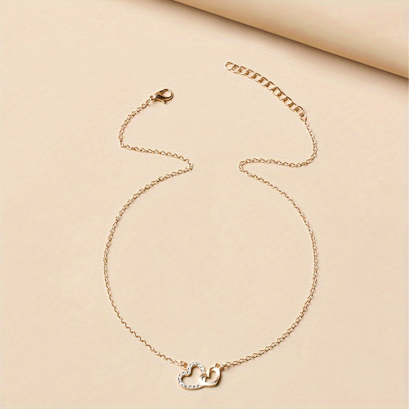 Valoria | Women's romantic heart necklace with rhinestones | Gold yellow