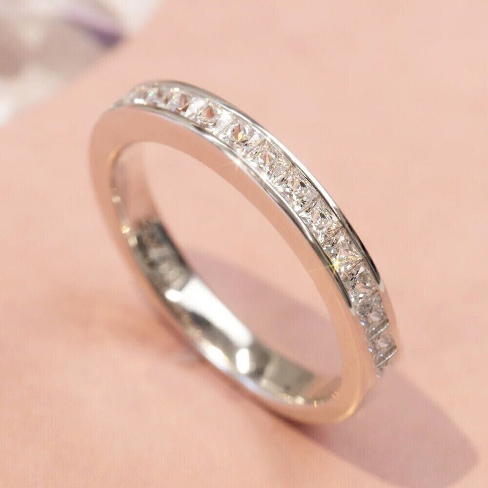 Celestina | Ladies refined engagement ring | Silver