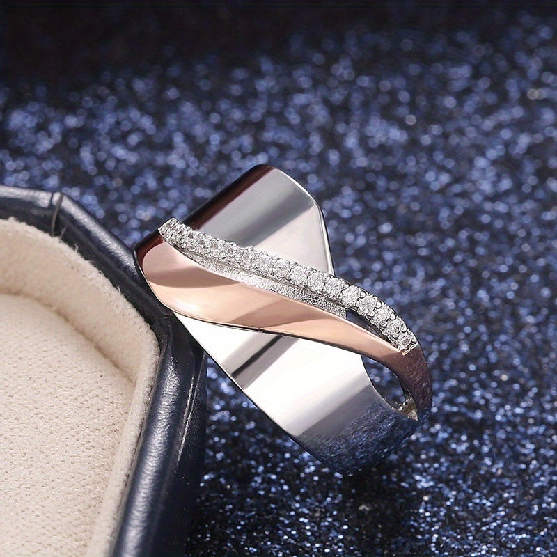 Vivienne | Ladies striking luxury ring | Silver
