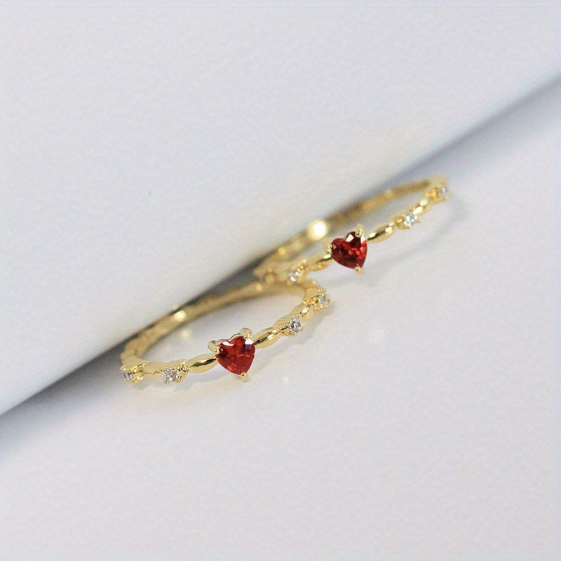 Amorelia | Women's romantic engagement ring with heart-shaped stone | Gold