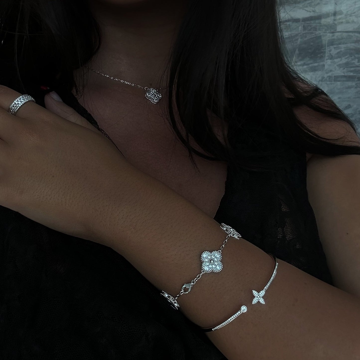 LOUISA BANGLE - SILVER