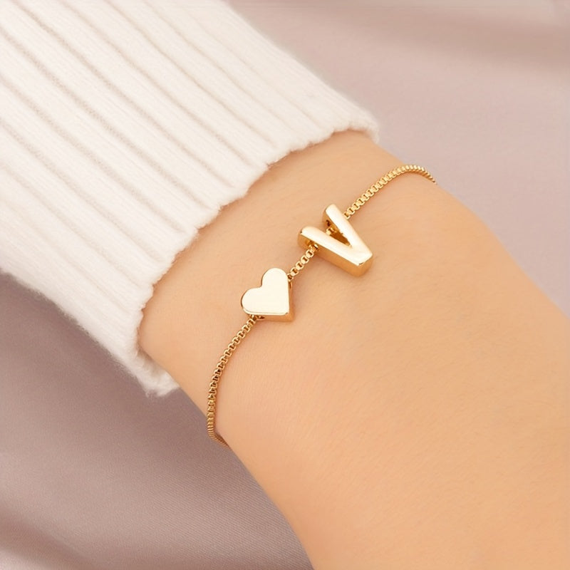 Liora | Women's minimalist heart bracelet with letter beads | Gold