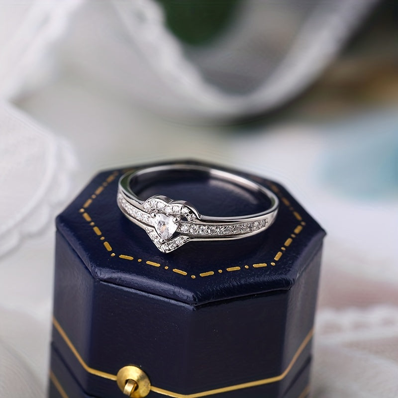 Celinna | Ladies elegant heart-shaped zirconia ring | Silver
