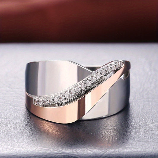 Vivienne | Ladies striking luxury ring | Silver