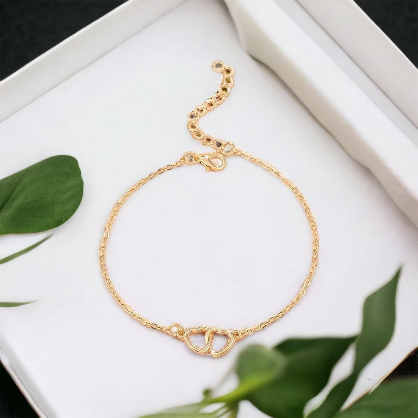 Amora Charms | Minimalist Anklet | Romantic
