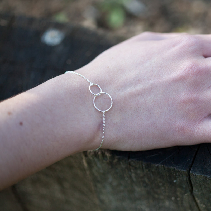 Eternale Unité interlocked rings | timeless design