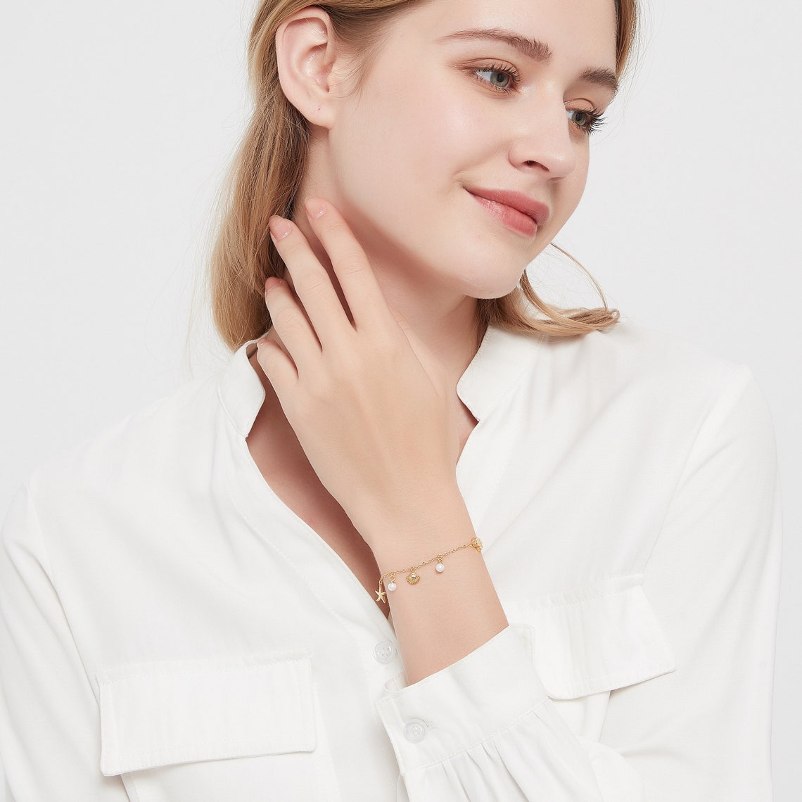 Lustrous Joy | charming bracelet | stylishly refined