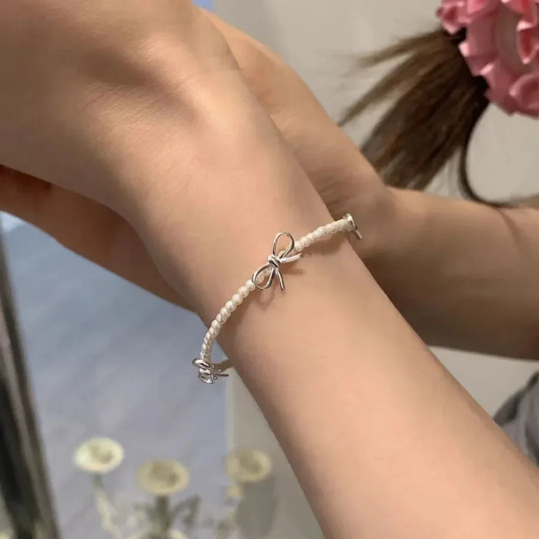 Miralyn | Women's bracelet with bow detail and elegant shine | Silver