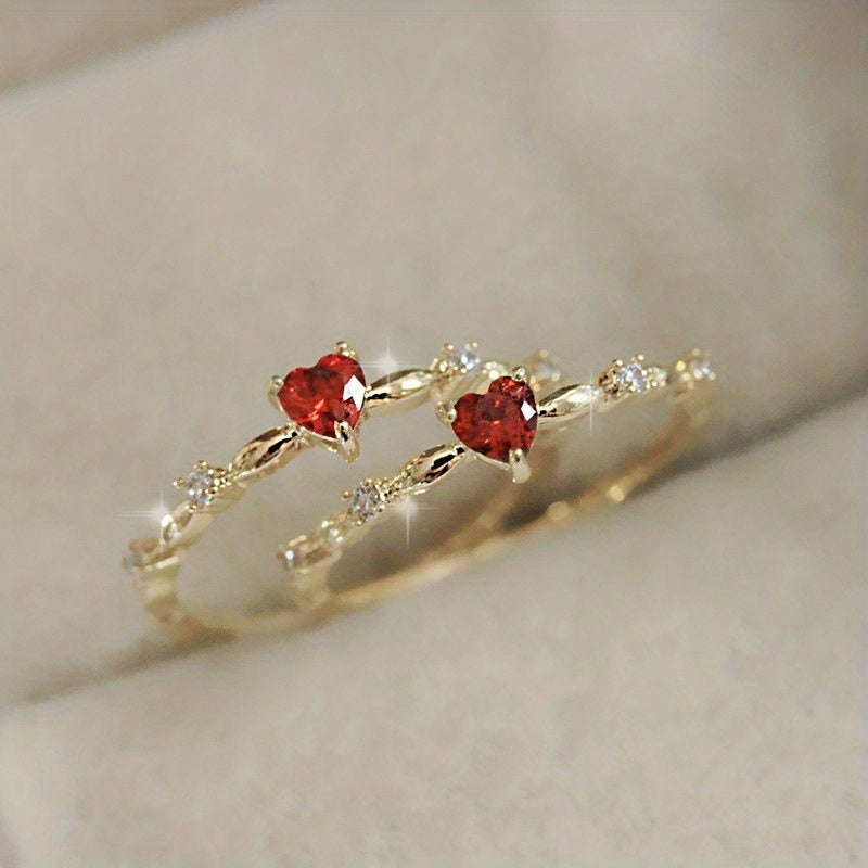 Amorelia | Women's romantic engagement ring with heart-shaped stone | Gold