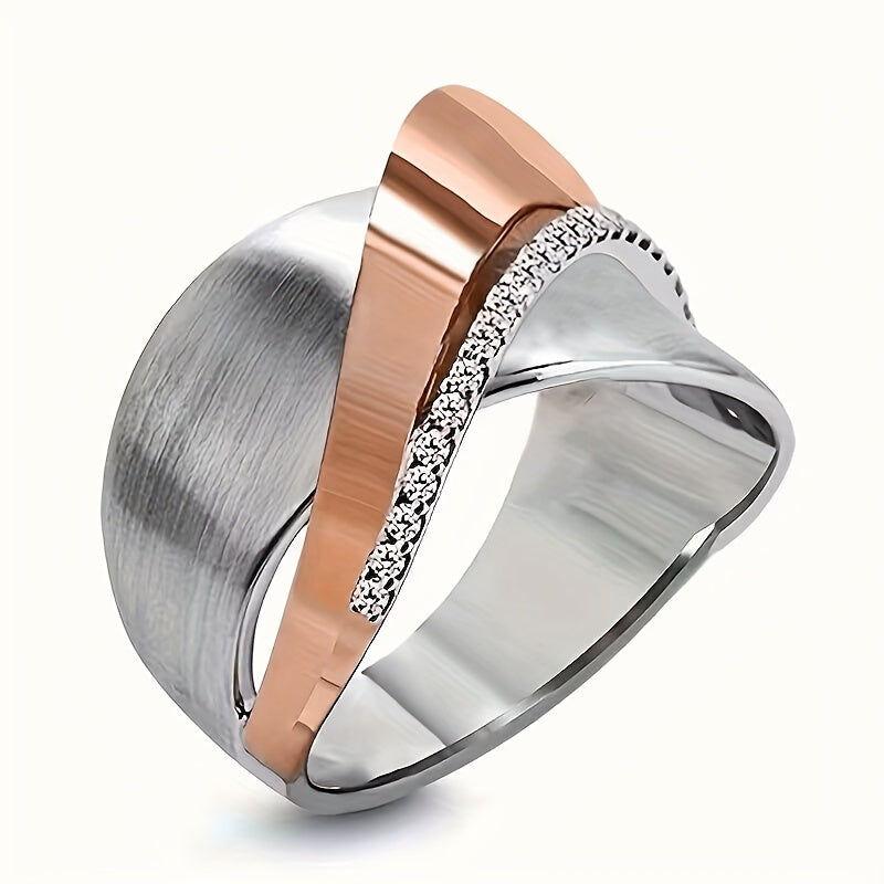Vivienne | Ladies striking luxury ring | Silver