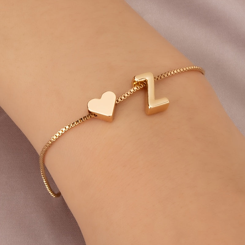 Liora | Women's minimalist heart bracelet with letter beads | Gold