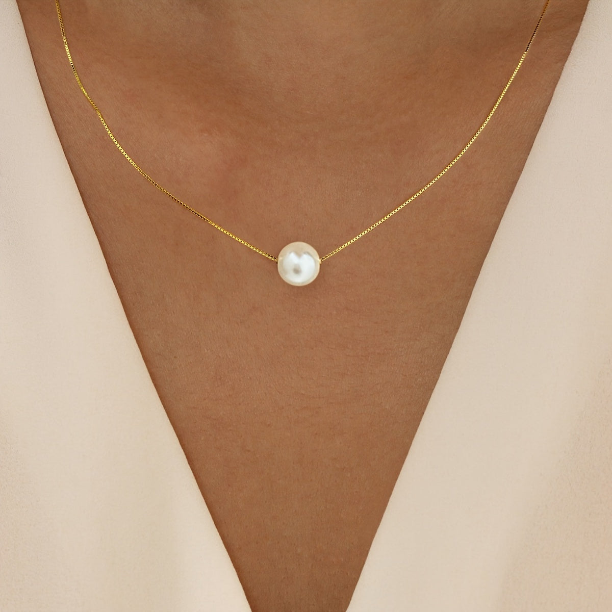 Solena | Women's pearl necklace with minimalist design | Silver