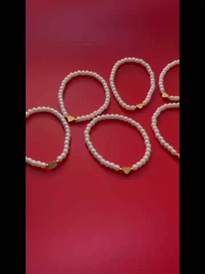 Alenora | Women's Personalized Pearl Bracelet with Initial Charm | Gold