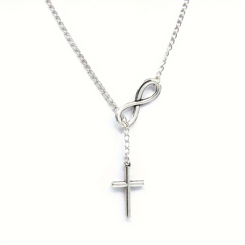 Yvara | Women's minimalist short necklace with lucky figure 8 | Gold