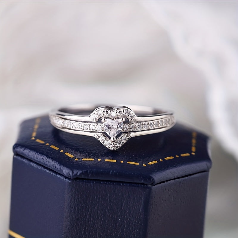Celinna | Ladies elegant heart-shaped zirconia ring | Silver