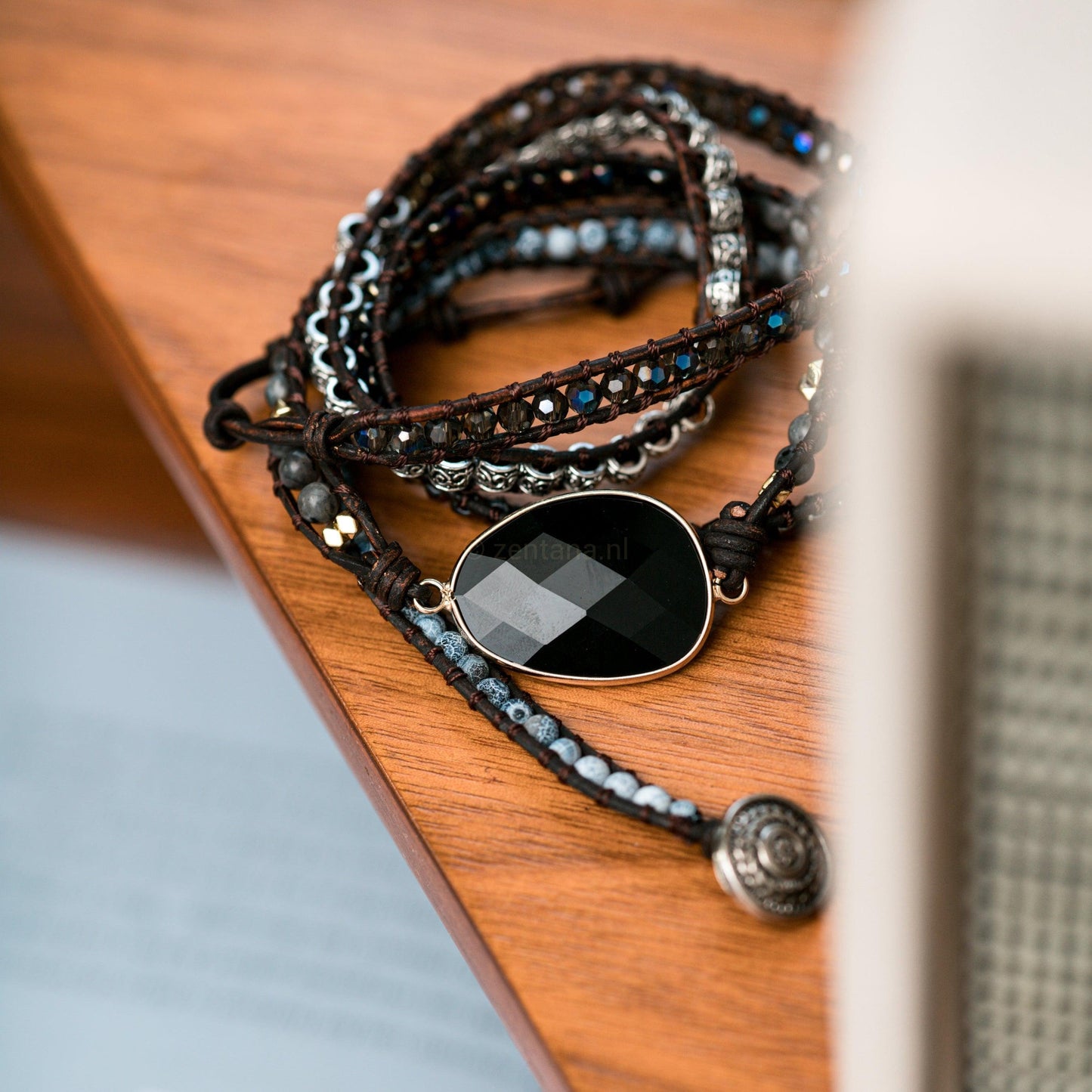 Obseron | Unisex Power Wrap Bracelet | Black