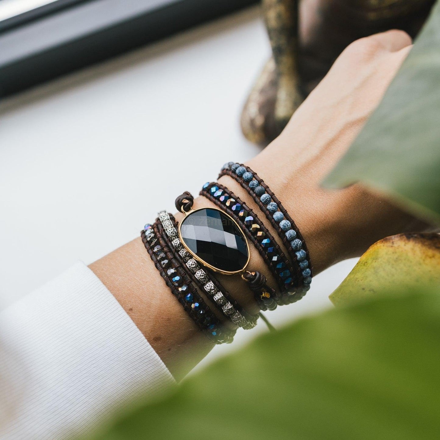 Obseron | Unisex Power Wrap Bracelet | Black